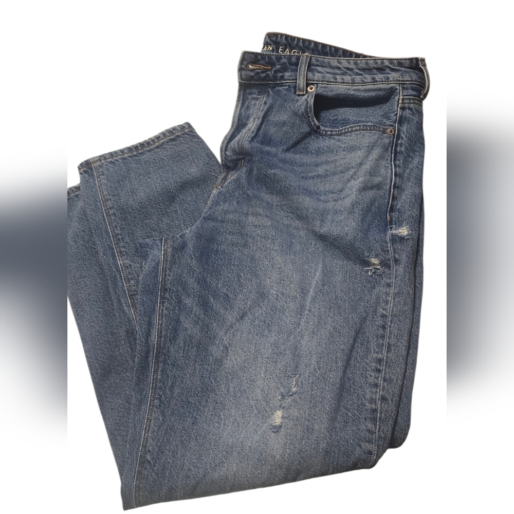 American Eagle Outfitters Relaxed Fit Light Blue Jeans